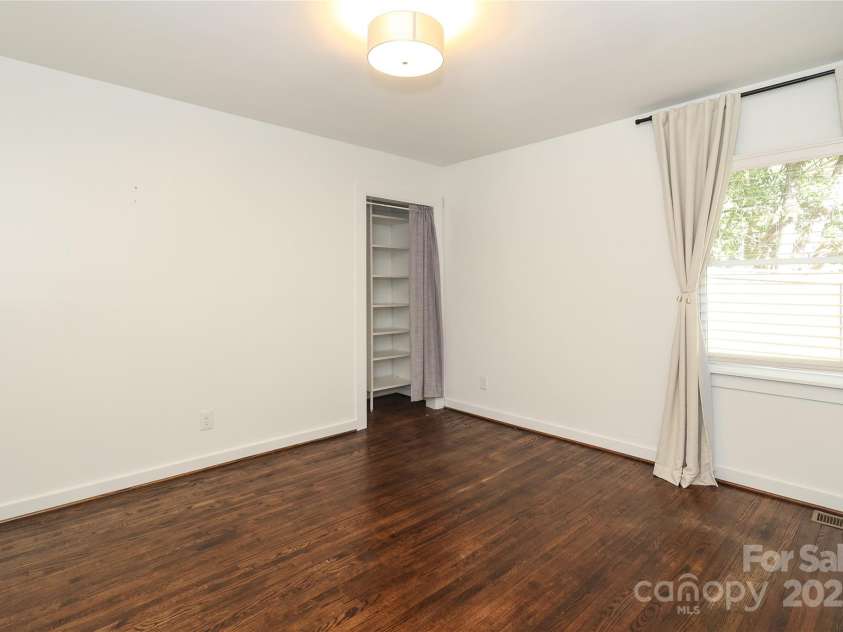 3452 Airlie Street, Charlotte, NC 28205.  MLS# CAR4197942, YatesRealty ID 9572. 