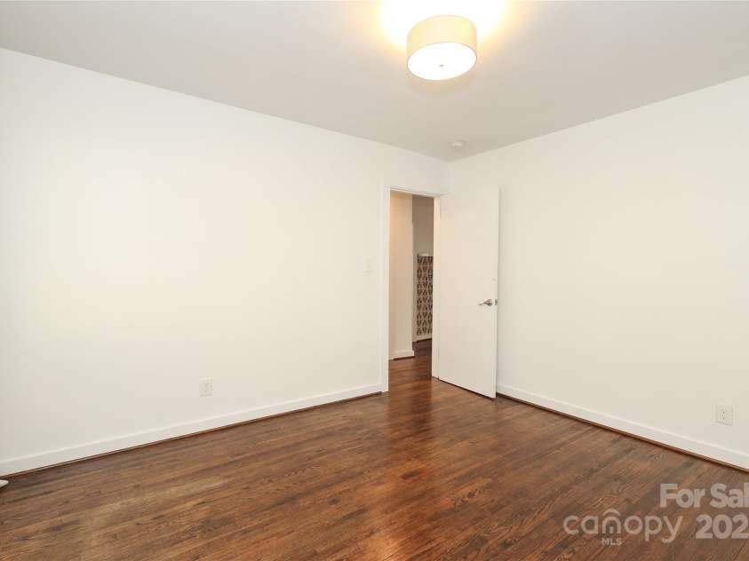 3452 Airlie Street, Charlotte, NC 28205.  MLS# CAR4197942, YatesRealty ID 9572. 