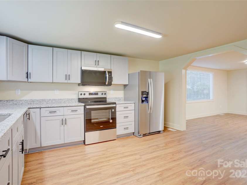 405 Belva Street, Kannapolis, NC 28081.  MLS# CAR4251004, YatesRealty ID 9573. 