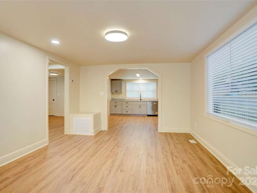 405 Belva Street, Kannapolis, NC 28081.  MLS# CAR4251004, YatesRealty ID 9573. 