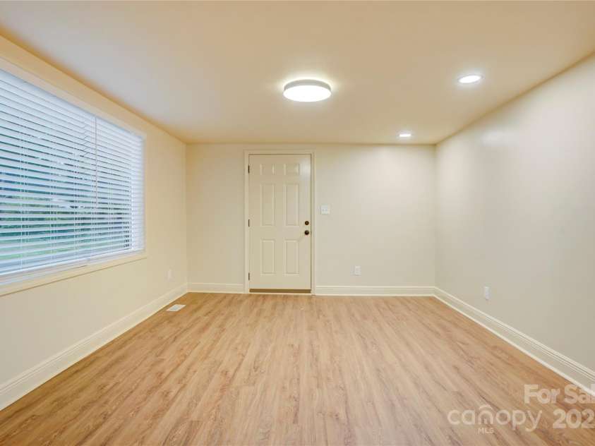 405 Belva Street, Kannapolis, NC 28081.  MLS# CAR4251004, YatesRealty ID 9573. 