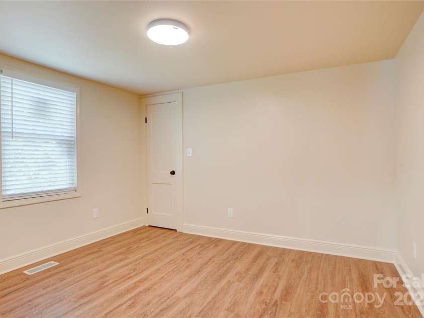 405 Belva Street, Kannapolis, NC 28081.  MLS# CAR4251004, YatesRealty ID 9573. 