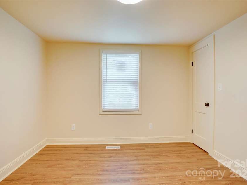 405 Belva Street, Kannapolis, NC 28081.  MLS# CAR4251004, YatesRealty ID 9573. 