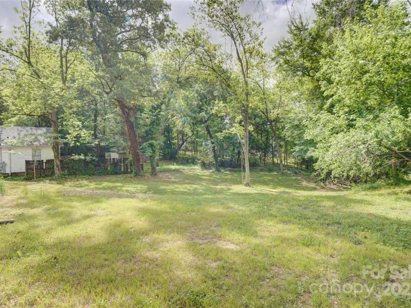 405 Belva Street, Kannapolis, NC 28081.  MLS# CAR4251004, YatesRealty ID 9573. 