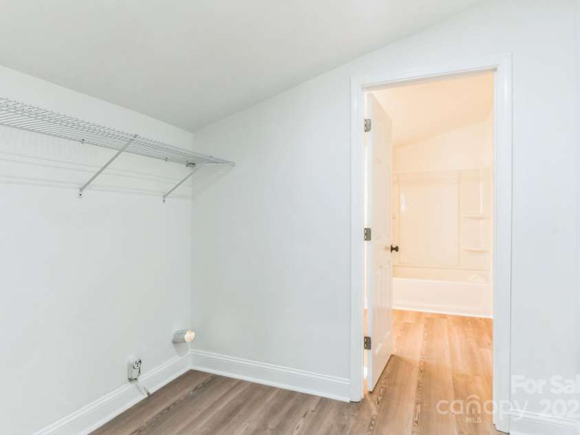 221 Davis Avenue, Newton, NC 28658.  MLS# CAR4242744, YatesRealty ID 9574. 