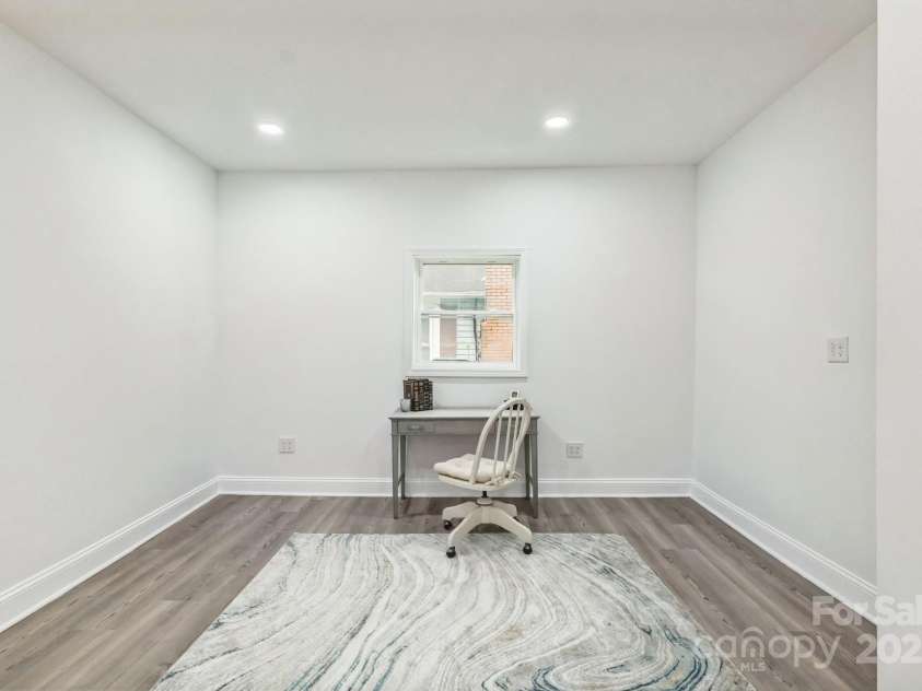 221 Davis Avenue, Newton, NC 28658.  MLS# CAR4242744, YatesRealty ID 9574. 