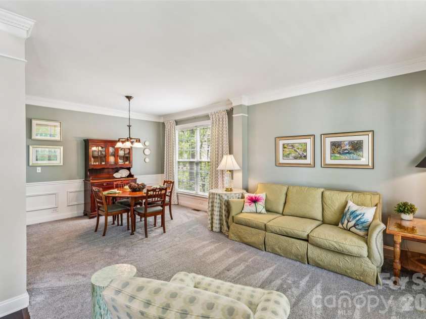 9149 Viscount Lane, Charlotte, NC 28269.  MLS# CAR4364745, YatesRealty ID 9574. 