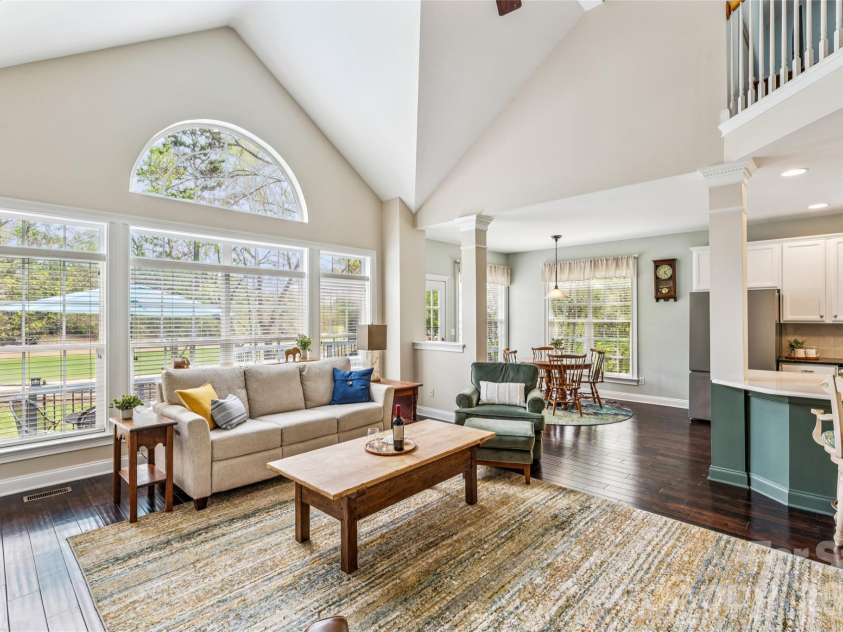 9149 Viscount Lane, Charlotte, NC 28269.  MLS# CAR4364745, YatesRealty ID 9574. 