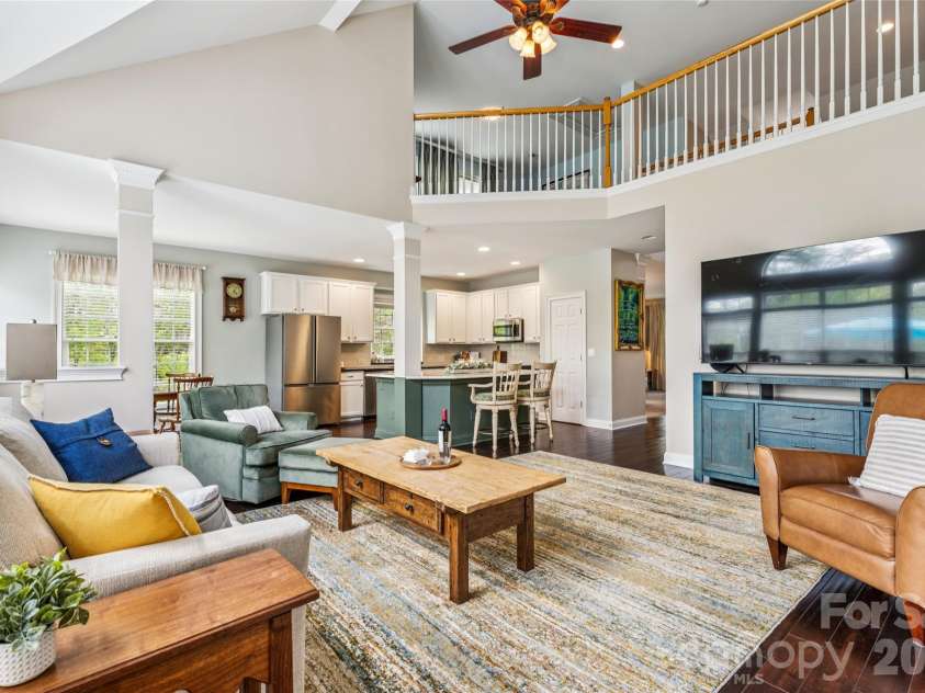 9149 Viscount Lane, Charlotte, NC 28269.  MLS# CAR4364745, YatesRealty ID 9574. 