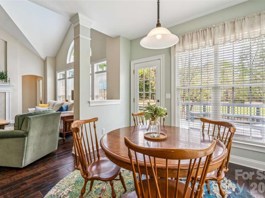 9149 Viscount Lane, Charlotte, NC 28269.  MLS# CAR4364745, YatesRealty ID 9574. 