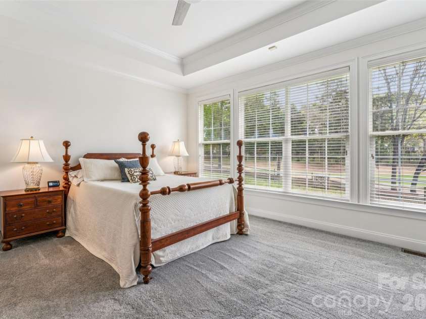 9149 Viscount Lane, Charlotte, NC 28269.  MLS# CAR4364745, YatesRealty ID 9574. 