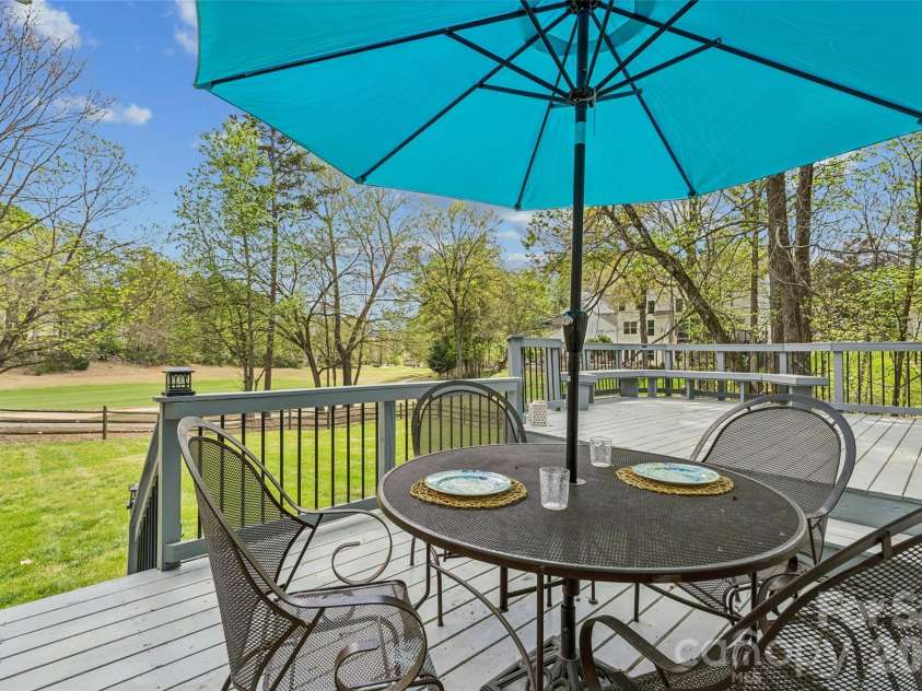 9149 Viscount Lane, Charlotte, NC 28269.  MLS# CAR4364745, YatesRealty ID 9574. 