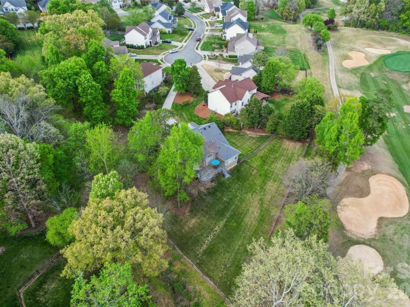 9149 Viscount Lane, Charlotte, NC 28269.  MLS# CAR4364745, YatesRealty ID 9574. 