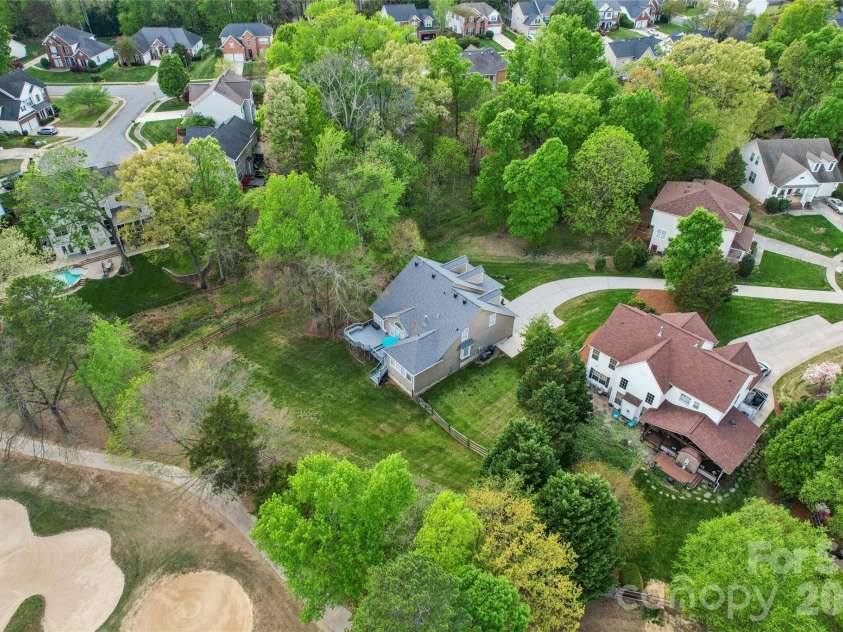 9149 Viscount Lane, Charlotte, NC 28269.  MLS# CAR4364745, YatesRealty ID 9574. 