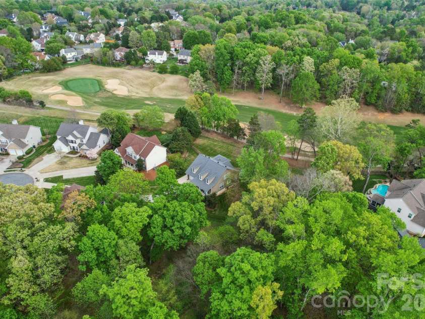 9149 Viscount Lane, Charlotte, NC 28269.  MLS# CAR4364745, YatesRealty ID 9574. 