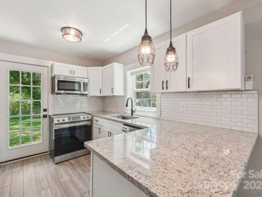 814 Marve Street, Gastonia, NC 28052.  MLS# CAR4252829, YatesRealty ID 9575. 