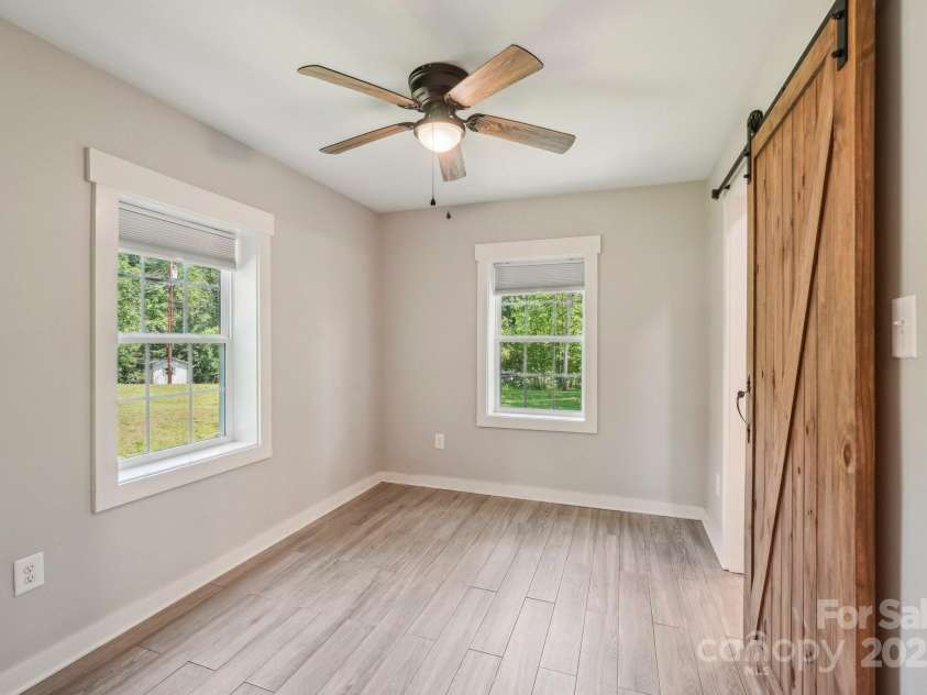814 Marve Street, Gastonia, NC 28052.  MLS# CAR4252829, YatesRealty ID 9575. 