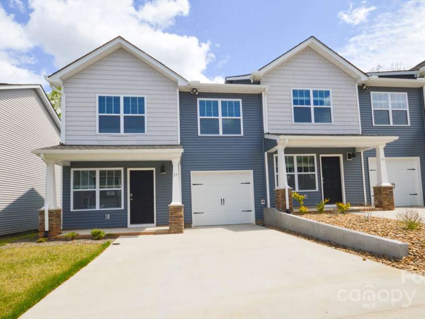 35 Cain Hollow Way, Asheville, NC 28806.  MLS# CAR4211127, YatesRealty ID 9576. 