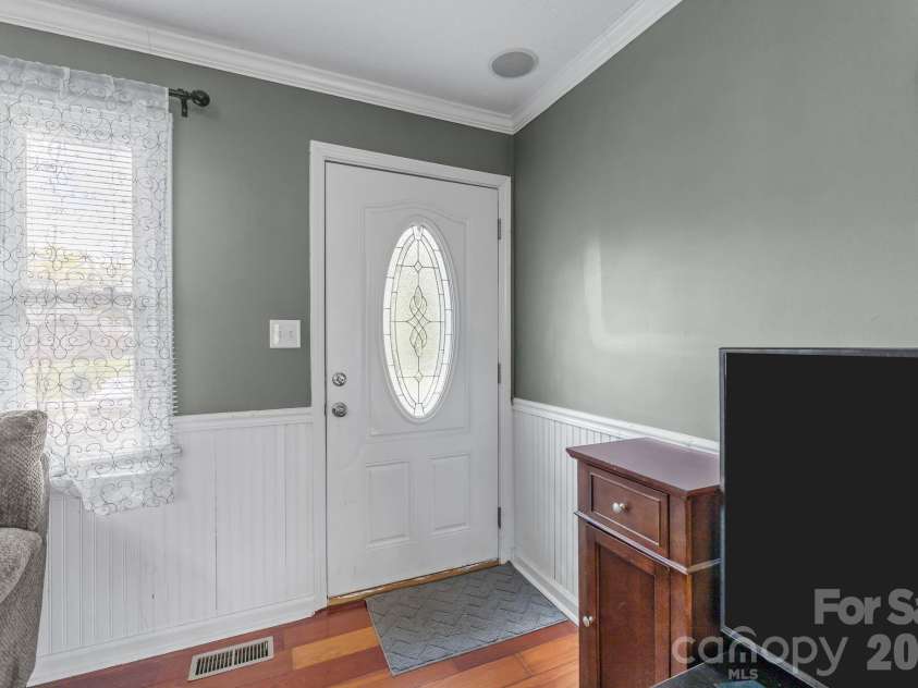 3942 Linwood Road, Gastonia, NC 28052.  MLS# CAR4366197, YatesRealty ID 9576. 