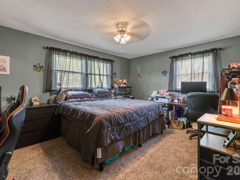 3942 Linwood Road, Gastonia, NC 28052.  MLS# CAR4366197, YatesRealty ID 9576. 