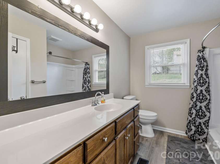 3942 Linwood Road, Gastonia, NC 28052.  MLS# CAR4366197, YatesRealty ID 9576. 