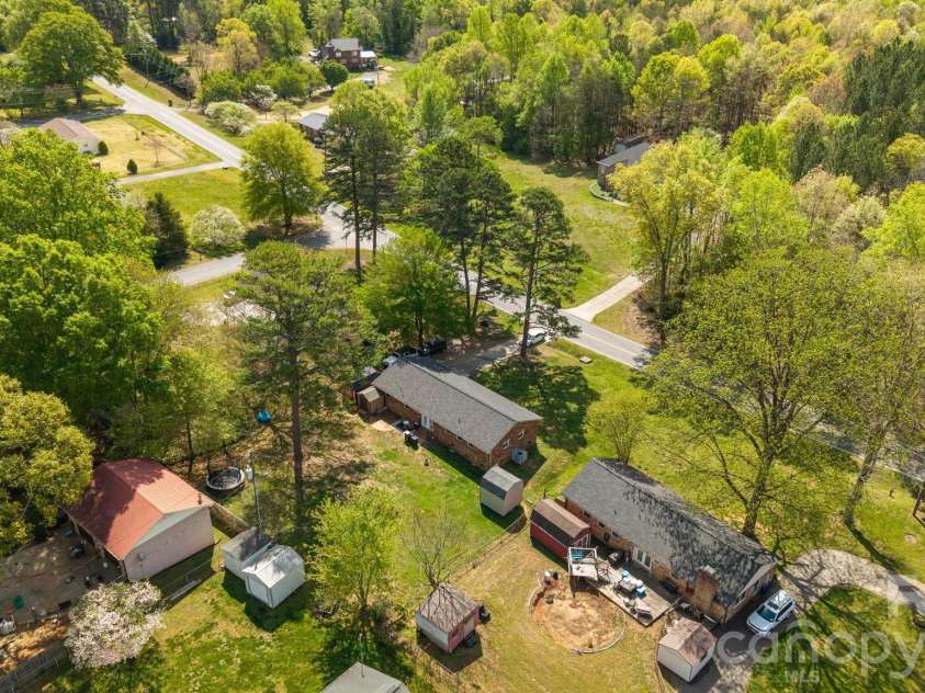 3942 Linwood Road, Gastonia, NC 28052.  MLS# CAR4366197, YatesRealty ID 9576. 