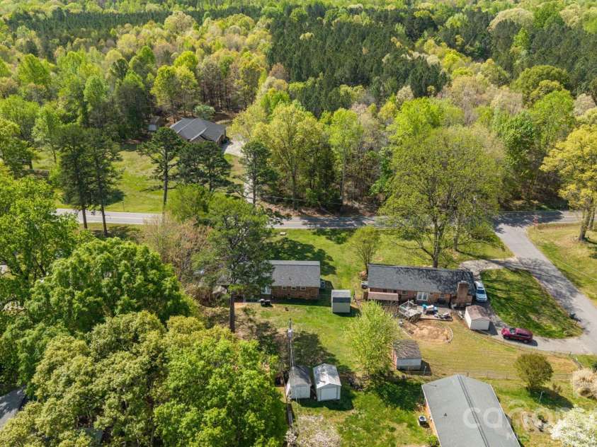 3942 Linwood Road, Gastonia, NC 28052.  MLS# CAR4366197, YatesRealty ID 9576. 