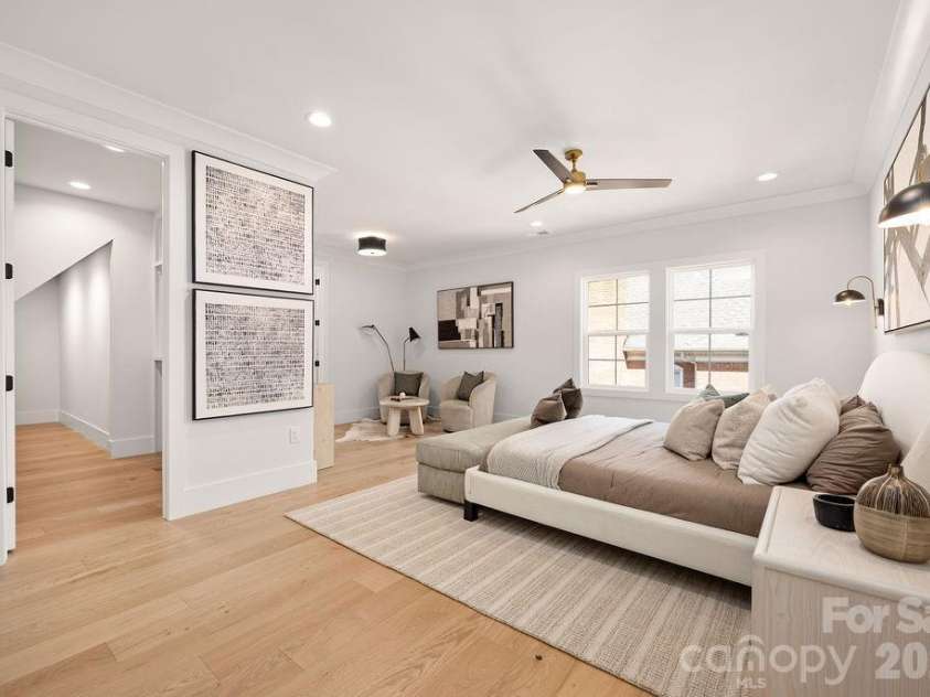 100 Brackenbury Lane, Charlotte, NC 28270.  MLS# CAR4352384, YatesRealty ID 9578. Primary suite.
