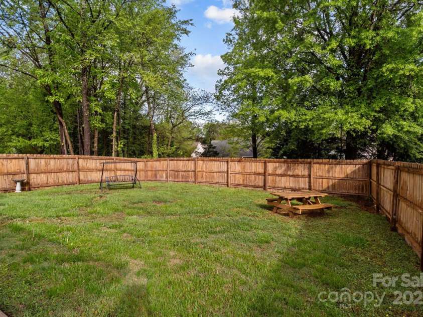 909 Jordans Pond Lane, Charlotte, NC 28214.  MLS# CAR4246378, YatesRealty ID 9578. 