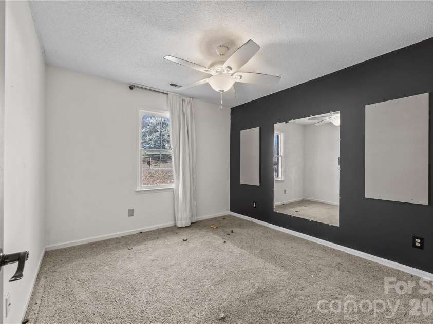 2019 Teddington Drive, Charlotte, NC 28214.  MLS# CAR4355167, YatesRealty ID 9579. 2nd Bedroom