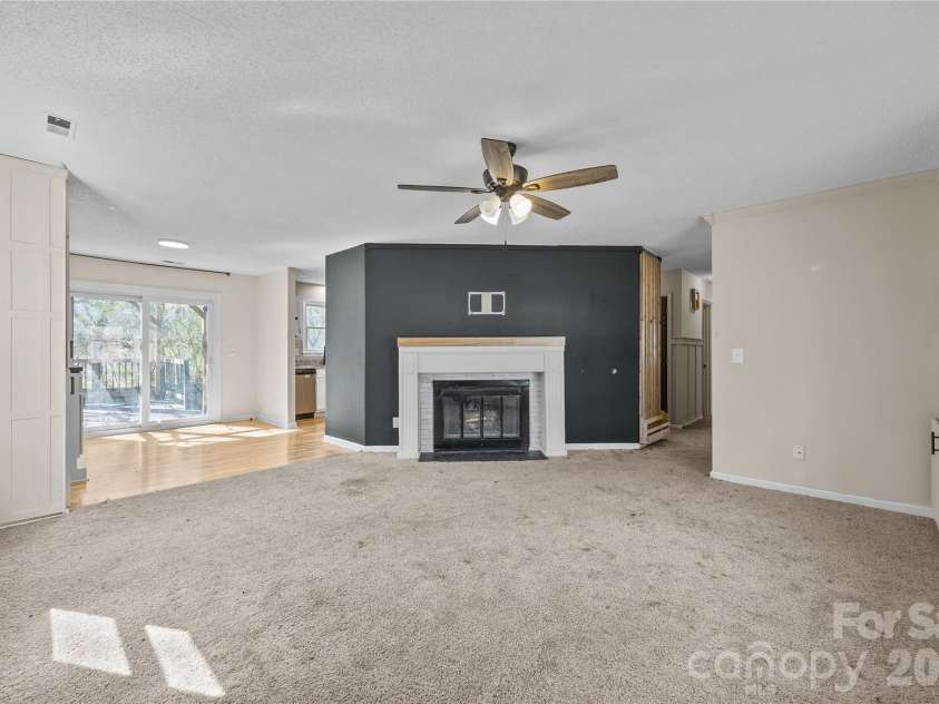 2019 Teddington Drive, Charlotte, NC 28214.  MLS# CAR4355167, YatesRealty ID 9579. 