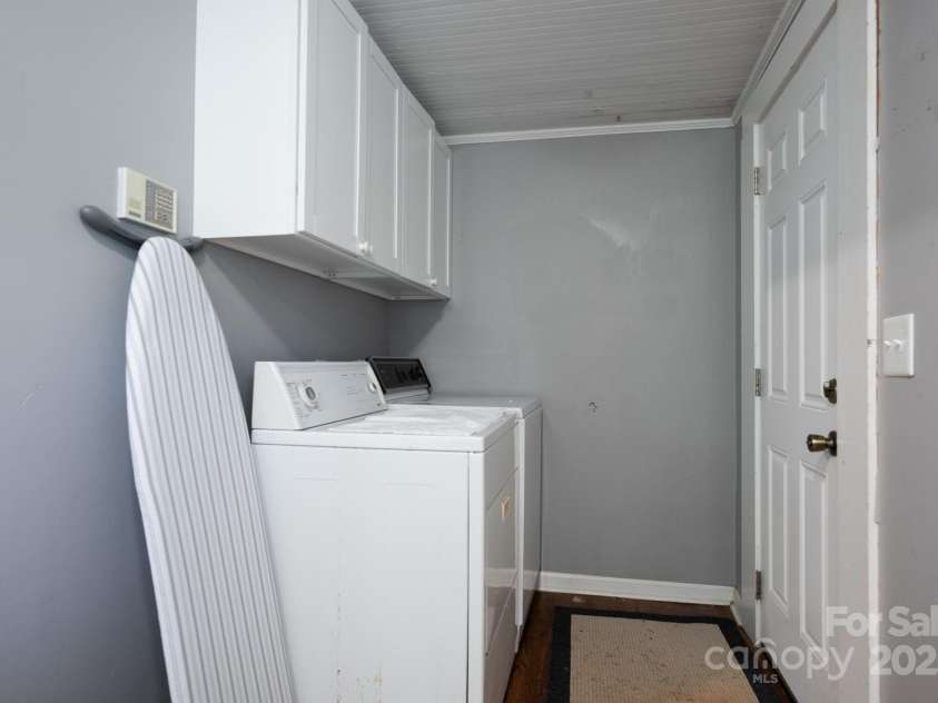 109 Fulton Street, Kings Mountain, NC 28086.  MLS# CAR4289026, YatesRealty ID 958. Laundry at back door - Fulton St