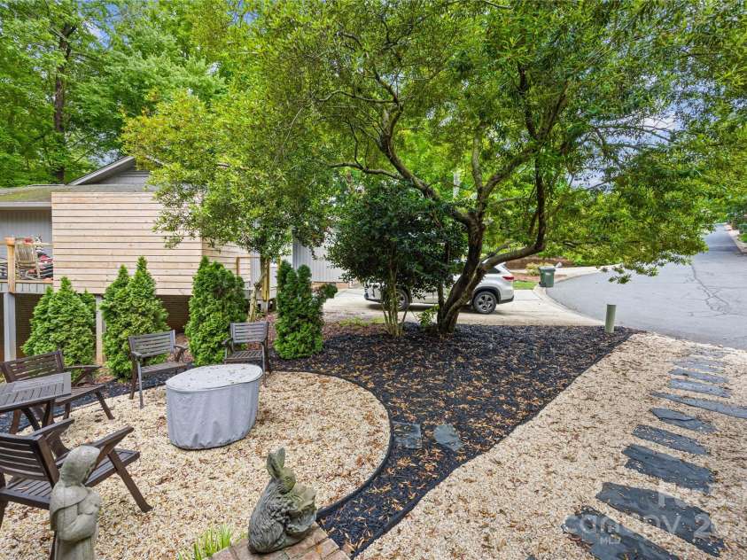 11 Shipmaster Court, Clover, SC 29710.  MLS# CAR4141832, YatesRealty ID 958. Outdoor entertaining