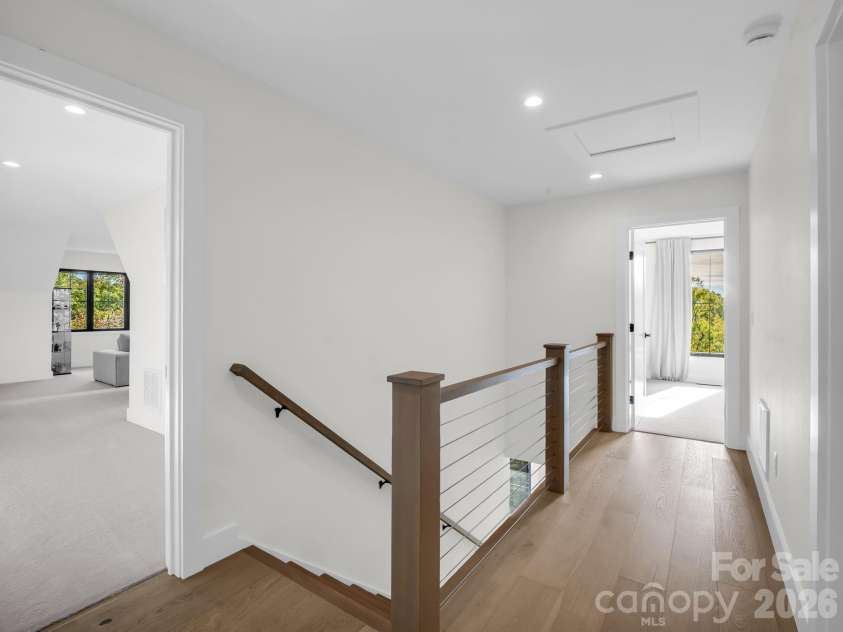 123 Millbrae Loop, Hendersonville, NC 28791.  MLS# CAR4312844, YatesRealty ID 9581. 
