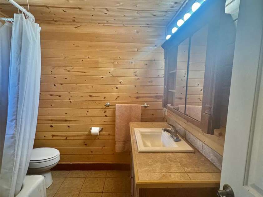 55 Summit View Drive, Marshall, NC 28753.  MLS# CAR4237579, YatesRealty ID 9581. Second bath