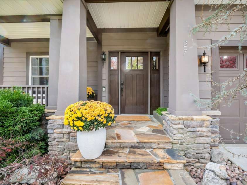 27 Drakes Meadow Lane, Arden, NC 28704.  MLS# CAR4321142, YatesRealty ID 9582. 