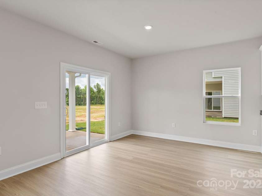 7007 Jerimoth Drive, Charlotte, NC 28215.  MLS# CAR4277483, YatesRealty ID 9582. 