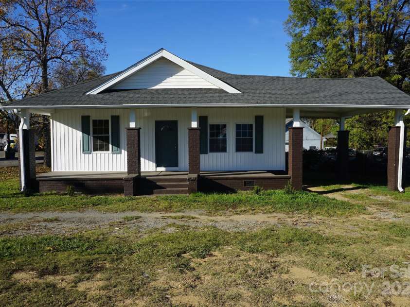 7318 Old Mt Holly Road, Charlotte, NC 28214.  MLS# CAR4199724, YatesRealty ID 9583. 