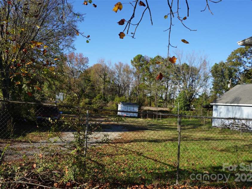 7318 Old Mt Holly Road, Charlotte, NC 28214.  MLS# CAR4199724, YatesRealty ID 9583. 