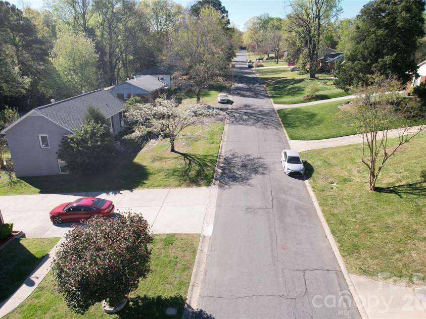 3931 Irvington Drive, Charlotte, NC 28205.  MLS# CAR4363620, YatesRealty ID 9584. 
