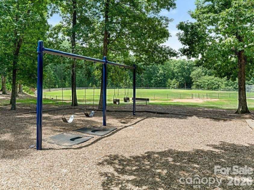 3931 Irvington Drive, Charlotte, NC 28205.  MLS# CAR4363620, YatesRealty ID 9584. 