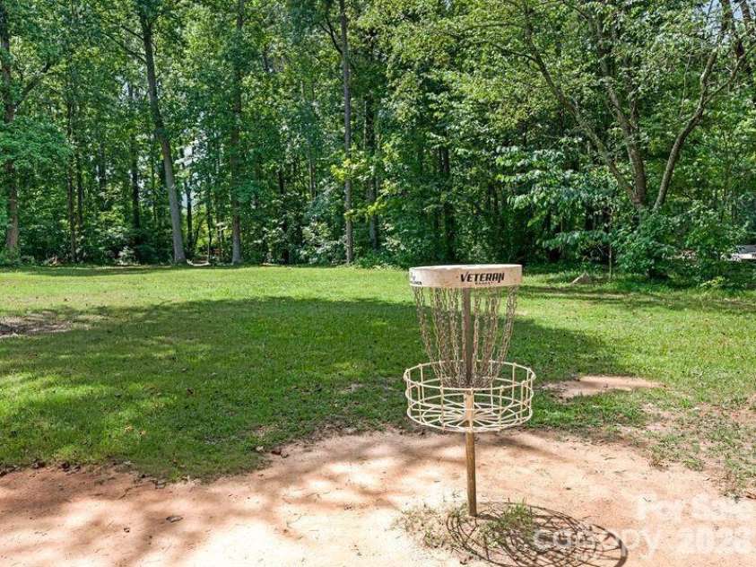 3931 Irvington Drive, Charlotte, NC 28205.  MLS# CAR4363620, YatesRealty ID 9584. 