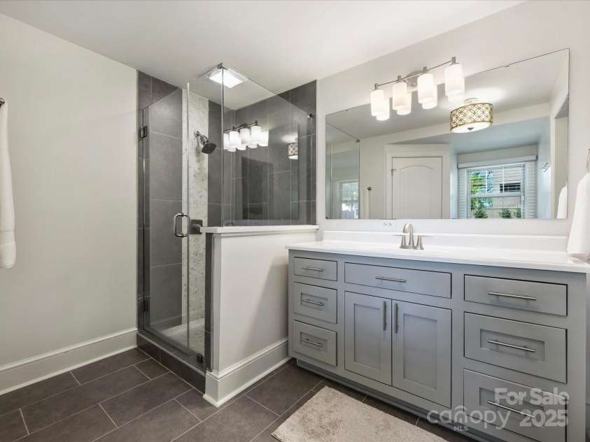 4921 Doris Avenue, Charlotte, NC 28205.  MLS# CAR4253366, YatesRealty ID 9584. Primary Bathroom