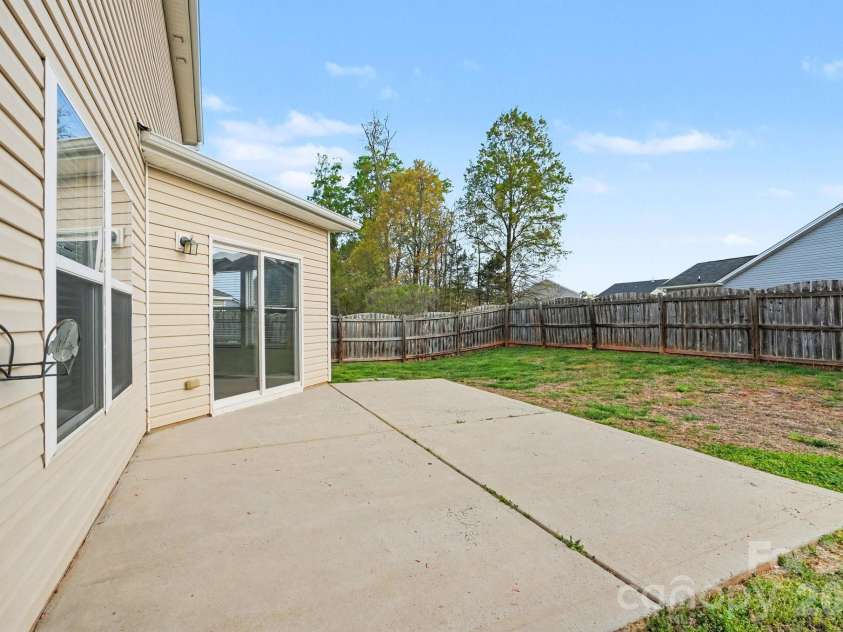 4400 Kiddle Lane, Monroe, NC 28110.  MLS# CAR4355002, YatesRealty ID 9586. 