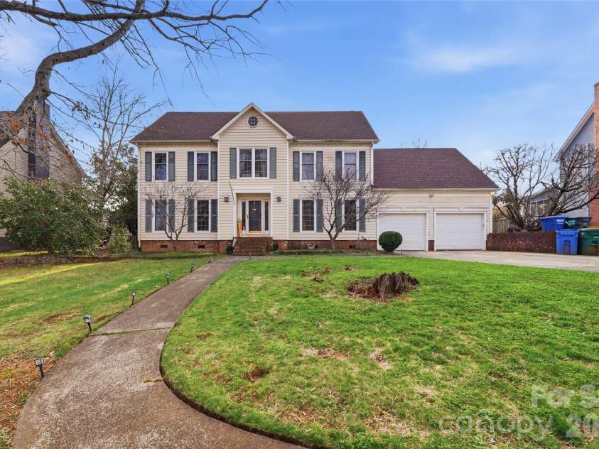 8917 Dartmoor Place, Mint Hill, NC 28227.  MLS# CAR4352305, YatesRealty ID 9587. Front of Home