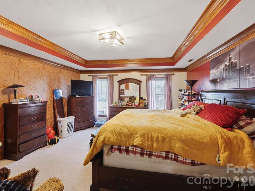 8917 Dartmoor Place, Mint Hill, NC 28227.  MLS# CAR4352305, YatesRealty ID 9587. Primary Bedroom 