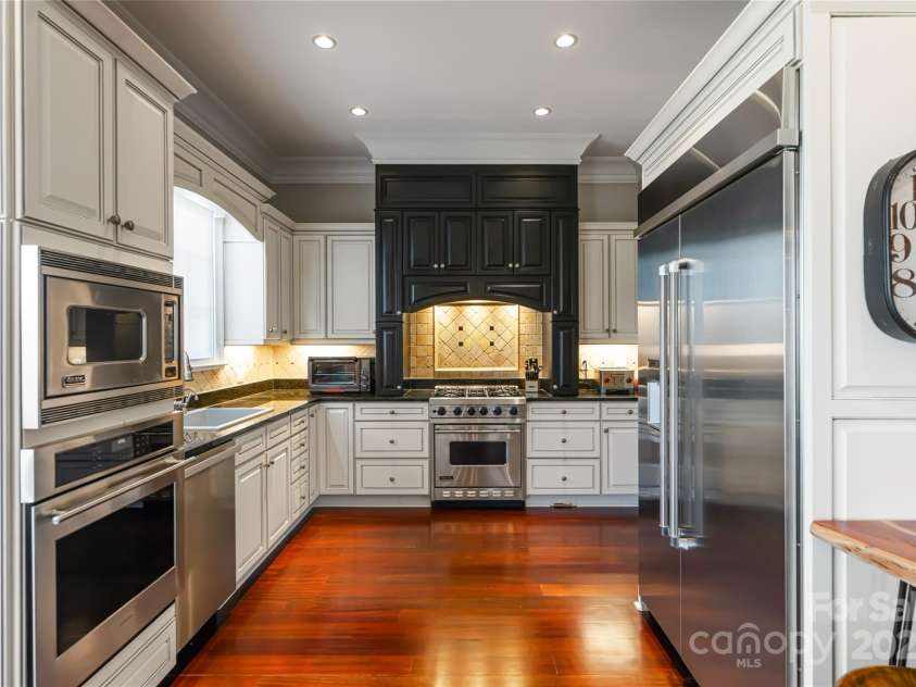 6 Golfside Court, Arden, NC 28704.  MLS# CAR4248179, YatesRealty ID 9588. 