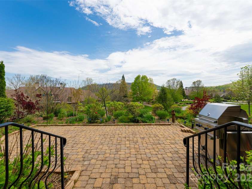 6 Golfside Court, Arden, NC 28704.  MLS# CAR4248179, YatesRealty ID 9588. 