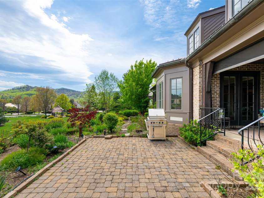 6 Golfside Court, Arden, NC 28704.  MLS# CAR4248179, YatesRealty ID 9588. 