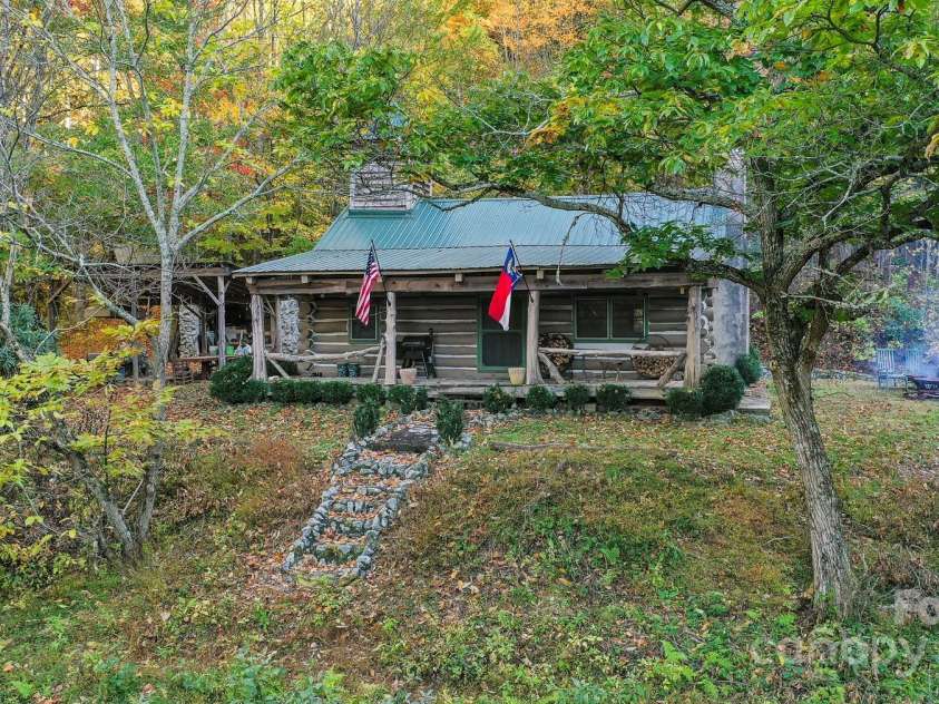 4189 Bristol Place, Collettsville, NC 28611.  MLS# CAR4320331, YatesRealty ID 959. 